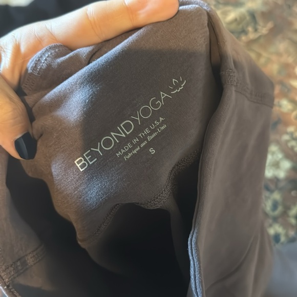 Beyond Yoga Spacedye Caught In The Midi High-Waisted Legging Size Small - Picture 5 of 5